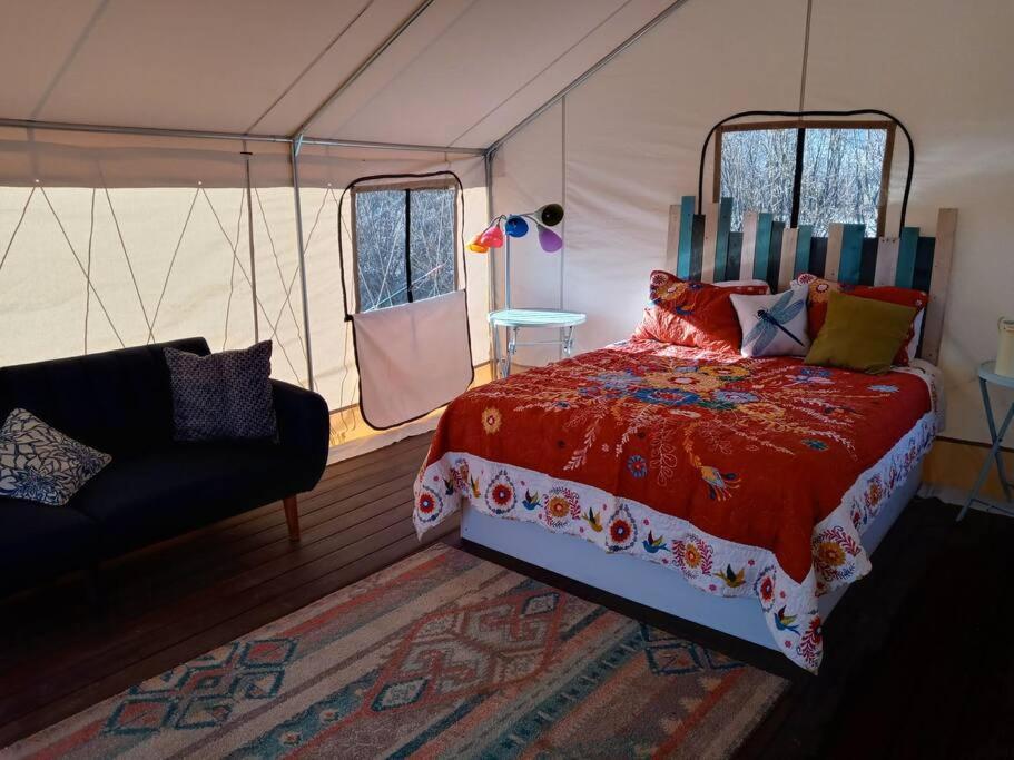 Cozy Glamp Tents At Wildland Gardens Luxury tent *